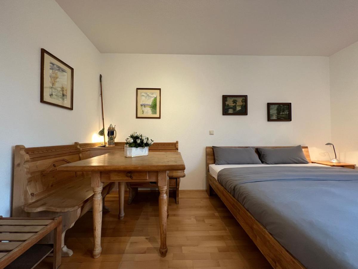 Maisonette Penthouse Fuer 8 Personen By Rabe - Free Netflix & Kostenloser Parkplatz & Grosse Terrasse Karlsruhe Eksteriør bilde