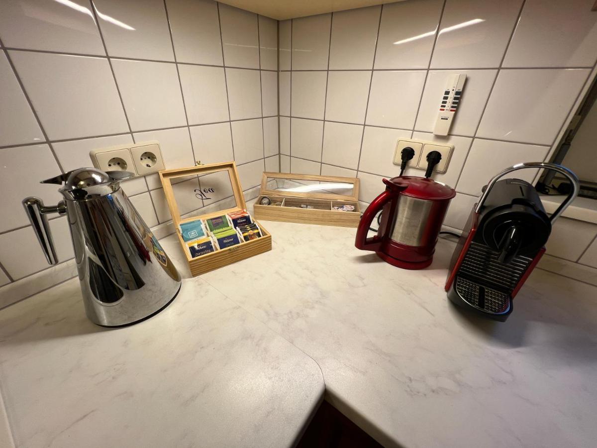 Maisonette Penthouse Fuer 8 Personen By Rabe - Free Netflix & Kostenloser Parkplatz & Grosse Terrasse Karlsruhe Eksteriør bilde